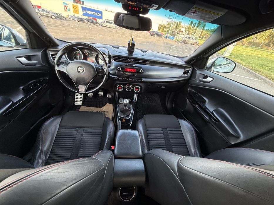 Alfa Romeo Giuletta 1.4 benzina 2011