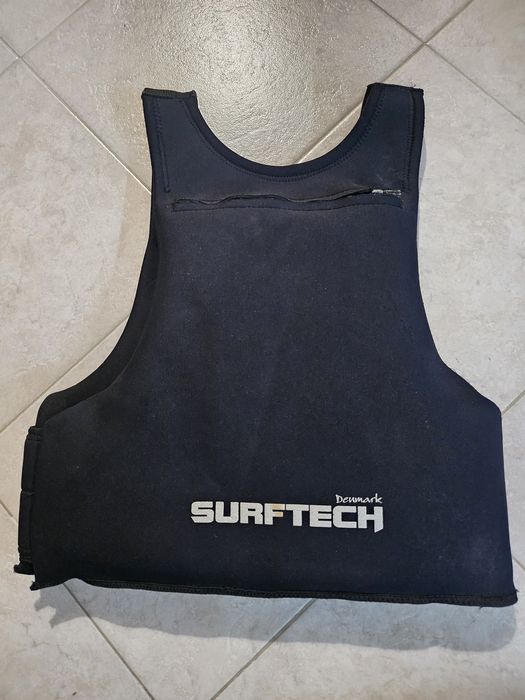 Жилетка за сърфиране