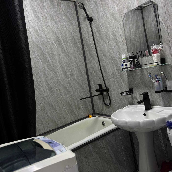 Продается квартира - 1в2/4/4 Вторичка ( галерейного  типа ) Лисунова