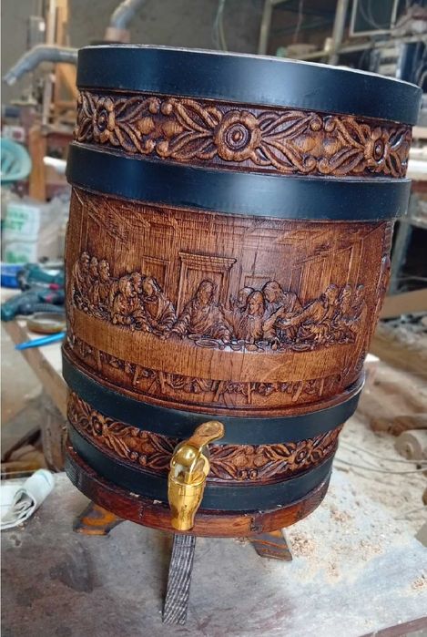 Дъбово Буре с Дърворезба