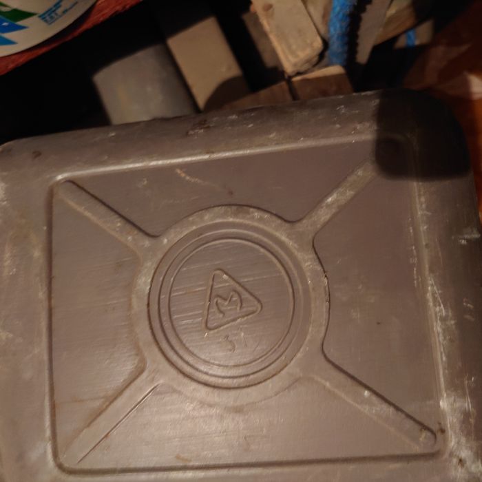 Bidoane de sase litri