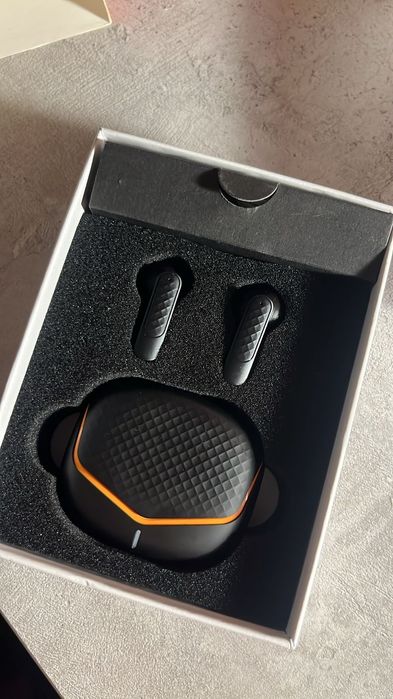 наушники TWS S1 .