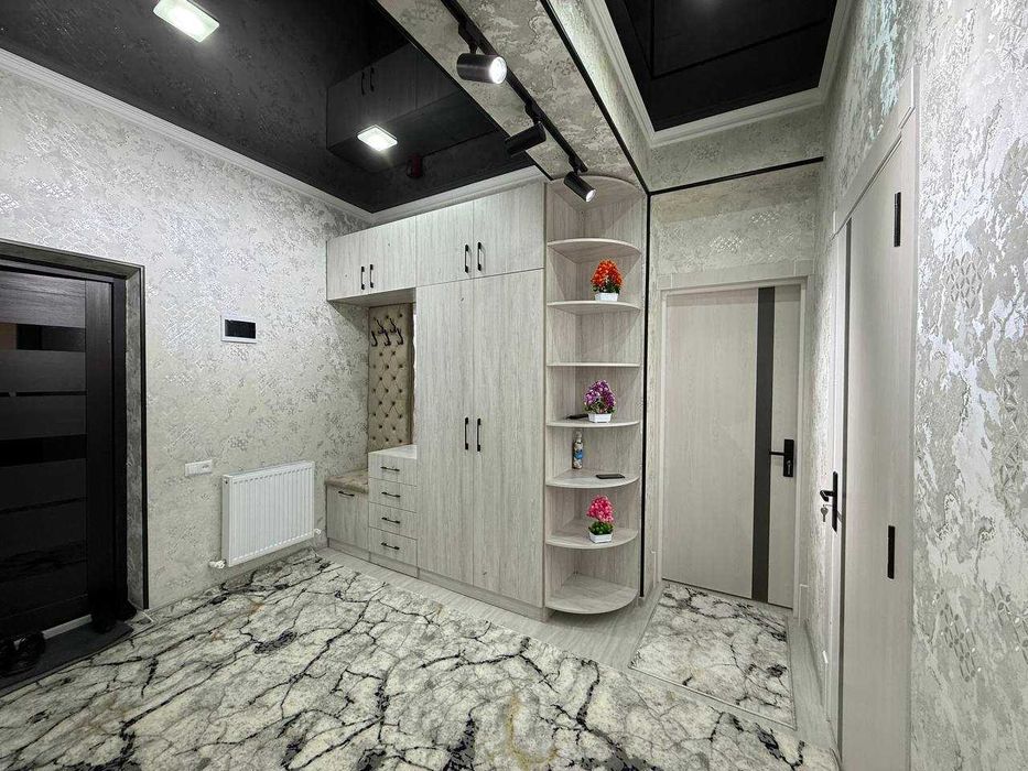 Сдается 2х комнатная квартира на 5 этаже крытый рынок