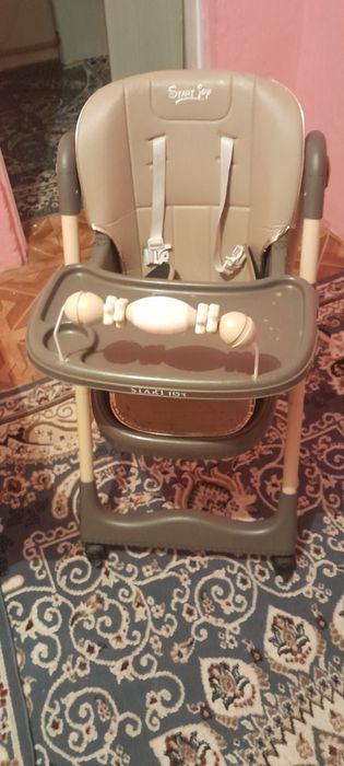 Детский столь для кармленя