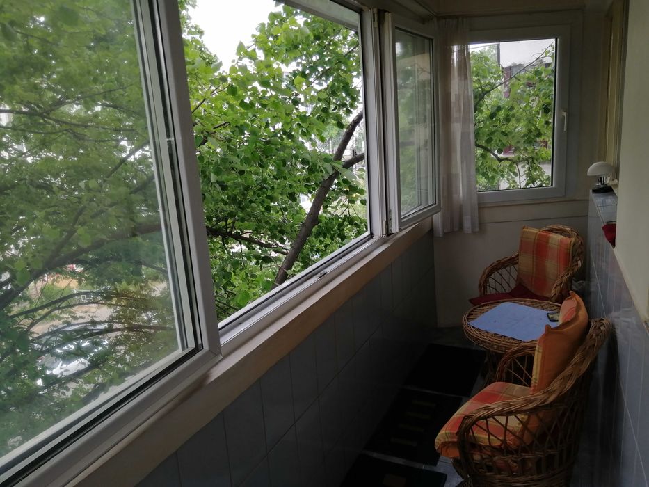 Închiriez apartament 2 camere Micro 14