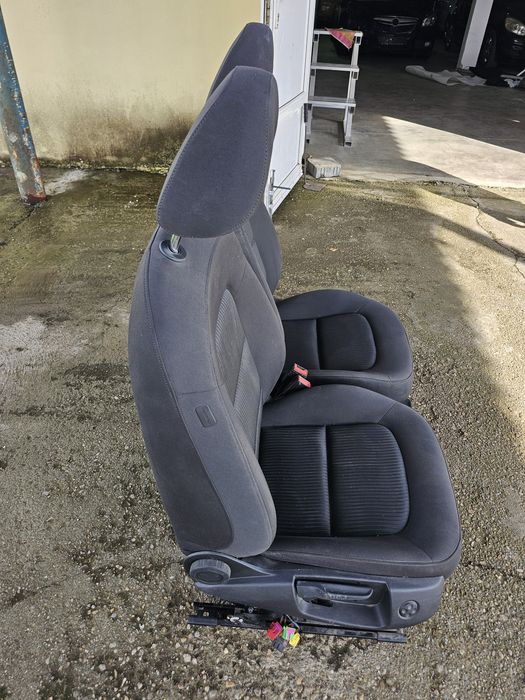 Tapiterie, scaune cu încălzire, bancheta, interior Audi A4 break 2015