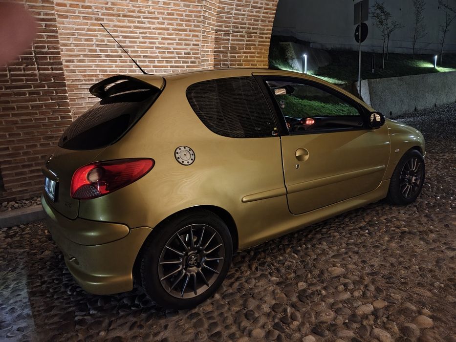 Peugeot 206 1.6 benzina