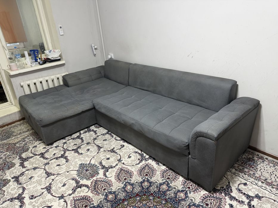Продается угловой диван с механизмом
