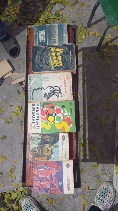 Vand cărți din 1963-1990