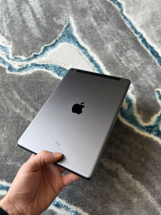 IPad generatia 8, 32Gb