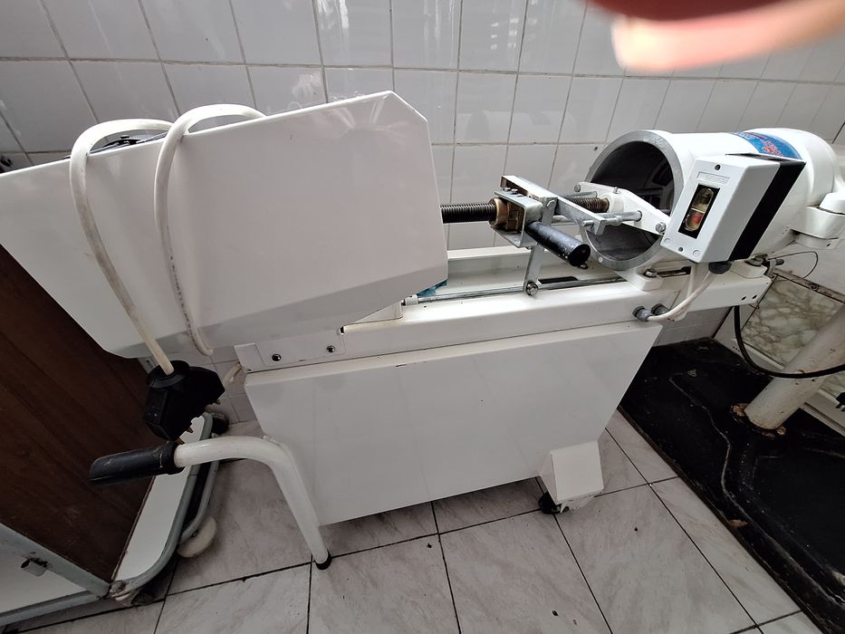 Професионална машина за толумбички