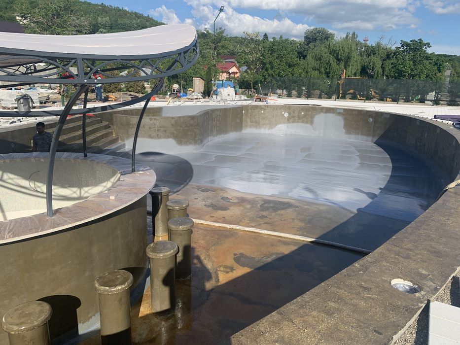 Spuma Poliuretanica Izolatii-Hidroizolatii Piscine Poliuree