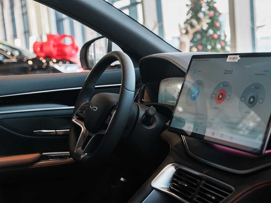 BYD SONG PLUS CHAMPION DM-I ( 150km Flagship )