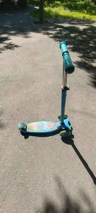 Продам самокат детский