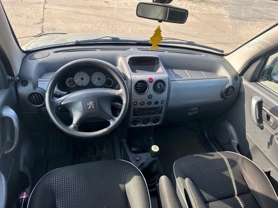 Peugeot Partner Escape 1.6 HDI