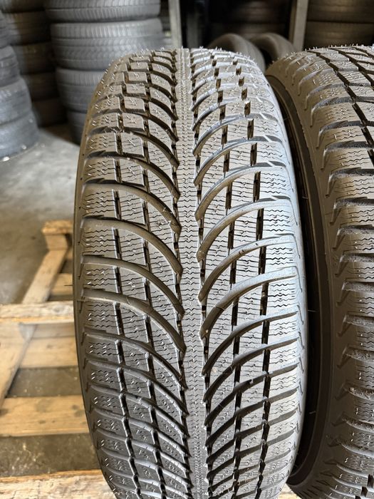 2 anvelope iarna profil NOU , 235/60/18 , Michelin , 8 mm !