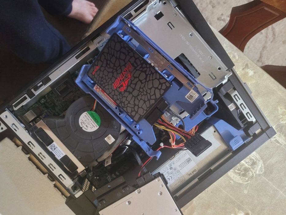 Rezervat ! Dell optiplex 7010 i3, 8GB RAM SSD Apacer Panther 128GB