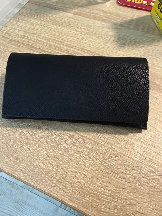 Vand ochelari de soare Furla