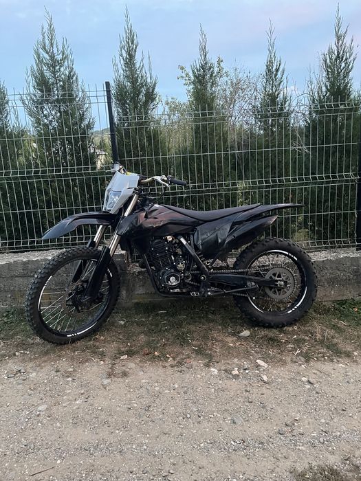 Vand cross alfarad t7 250cc sau schimb cu motociclete pt A1
