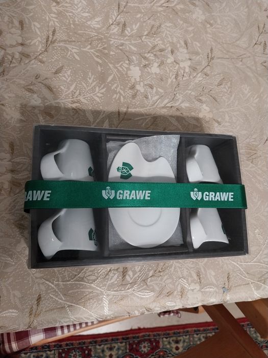 Сервизи за кафе еспресо.