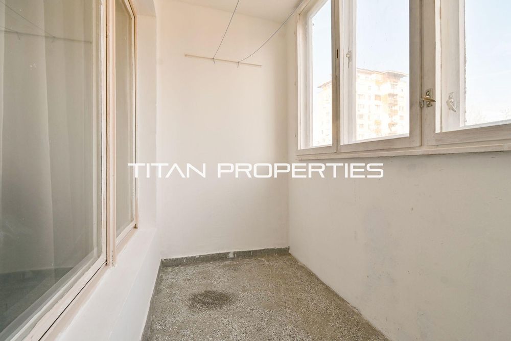 Продава се Двустаен апартамент в София, Надежда 2 - 65 кв.м за 1687 €/кв.м - Снимка #12