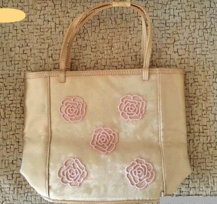 Дамски чанти -нови: Puma, Oriflame и др.