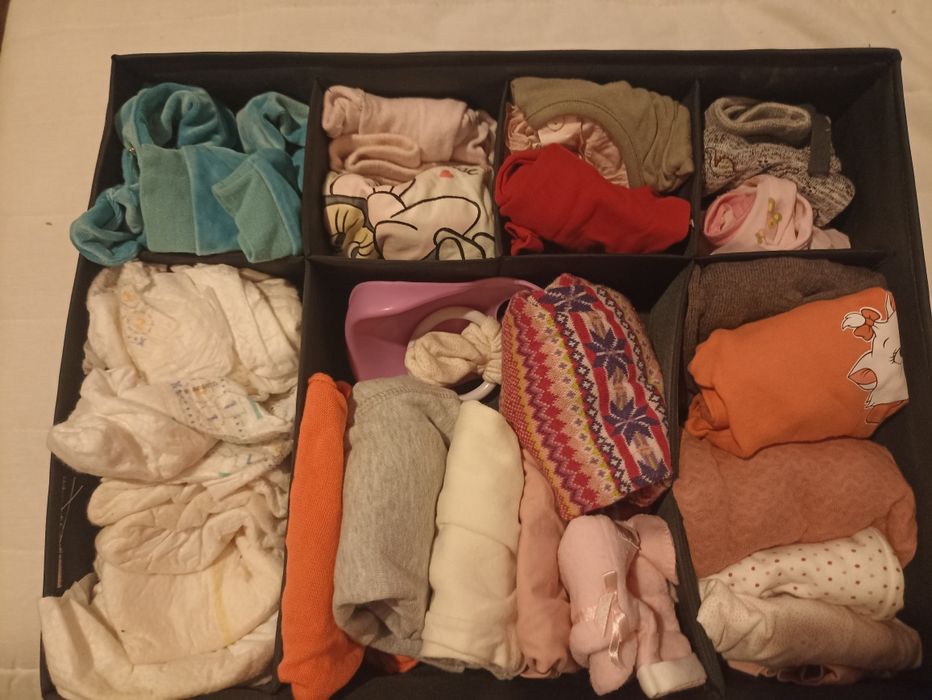 Bebeluș reborn pătuț hăinuțe accesorii