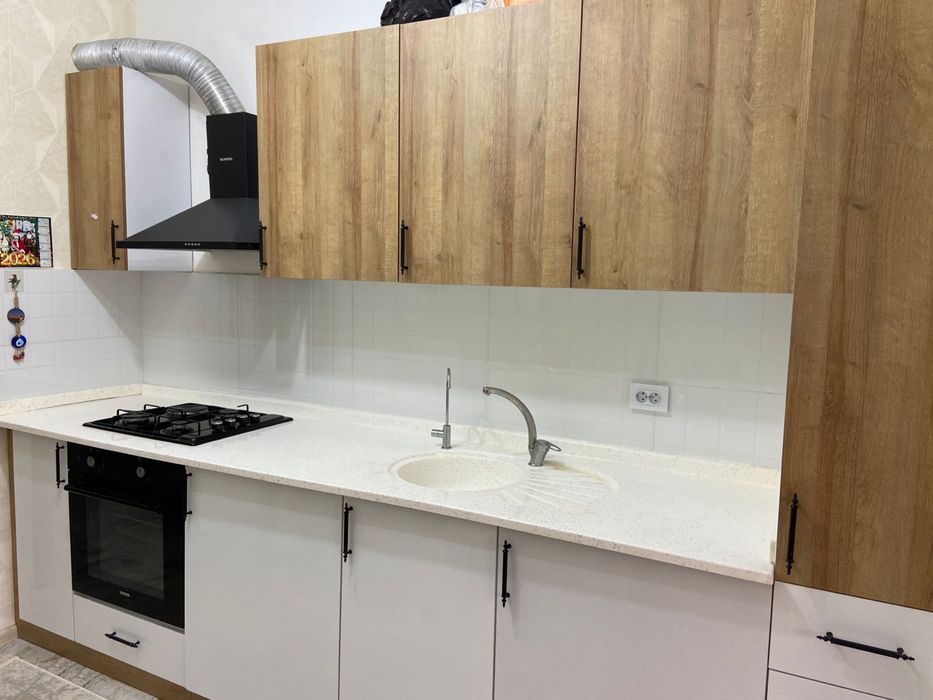 Продается кухонная мебель