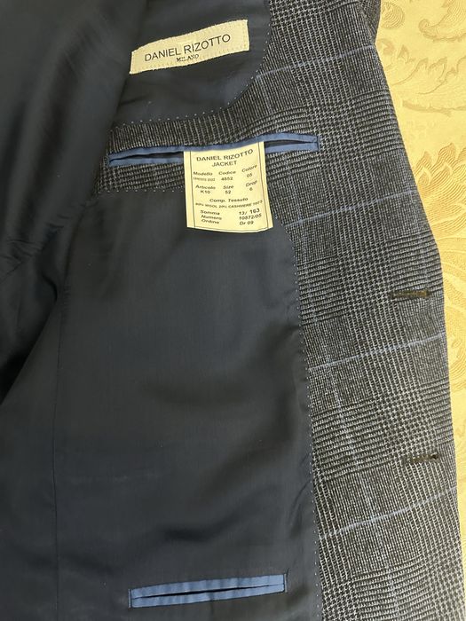Продам брендовый пиджак DANIEL RIZOTTO