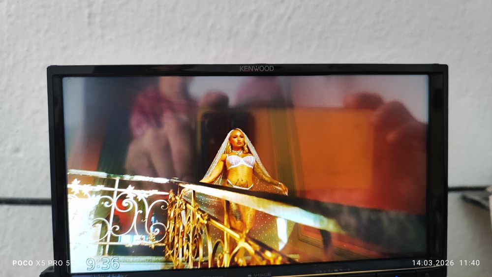 Кенвуд MDV D708BT