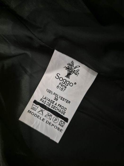 Дамско черно яке Soggo