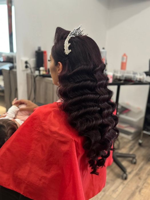 Make-up și coafat la domiciliu 100 lei