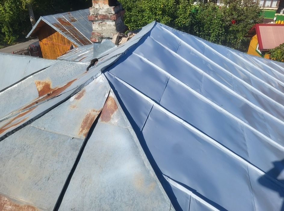/ Renovări & Reparații Acoperisuri / Izolatii / Mansarde Lemn / Sistem Pluvial / Tiglă Metalică / Vopsire Acoperis
