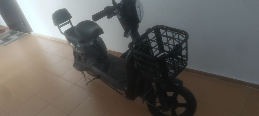 Продам электро скутер SK.8