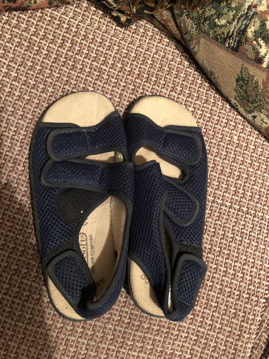 Продаю обувь женскую