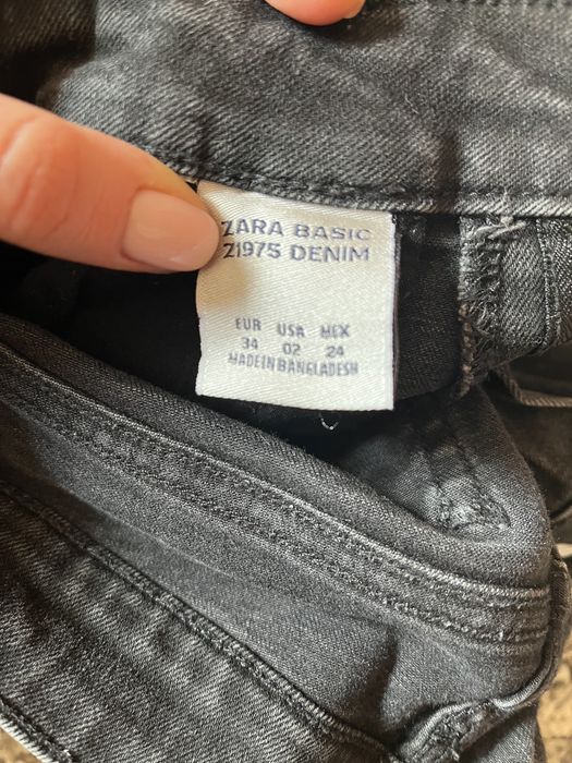Blugi negrii skinny
