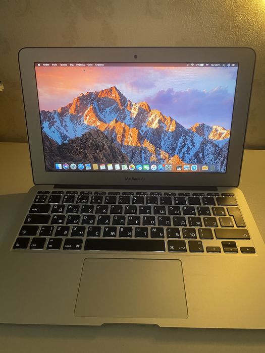 MacBook Air 13” (2013) — в отличном состоянии
