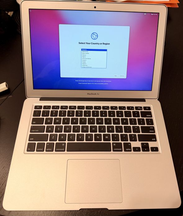 MacBook Air 13” Apple | i5 | 8GB RAM | SSD 256GB | Monterey