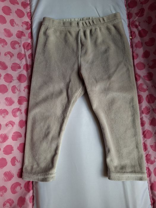 Продавам запазени дрехи  за момиче