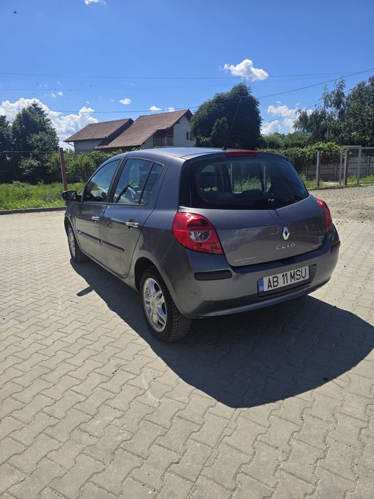 RENAULT Clio 2006 — imagine 2