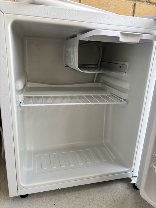 Продам мини холодильник