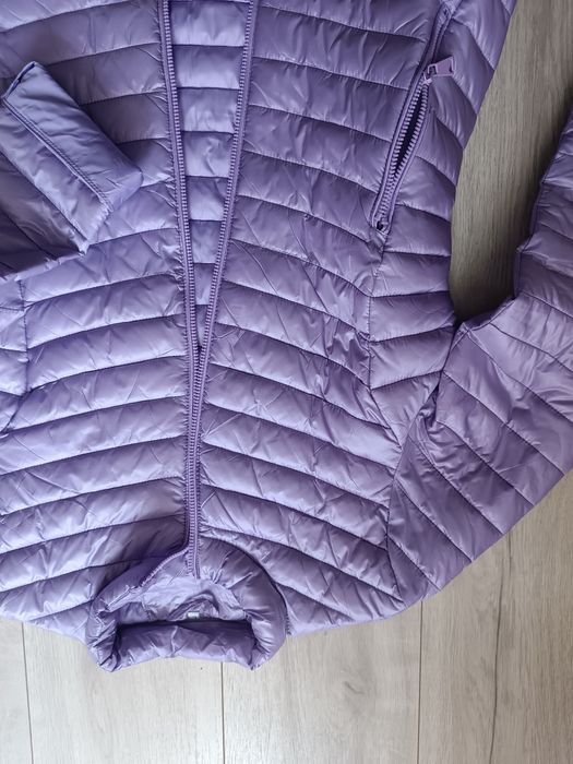 Пролетно лилаво яке