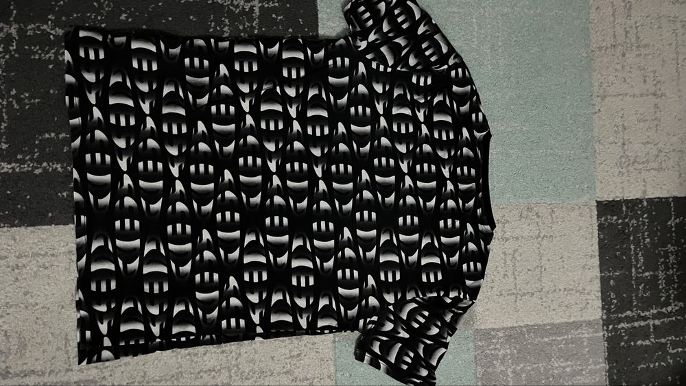 Топ тениска Guess