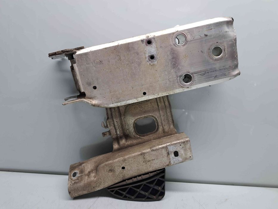 Cap lonjeron stanga Bmw 1 (F20) [Fabr 2011-2017] 51117266191