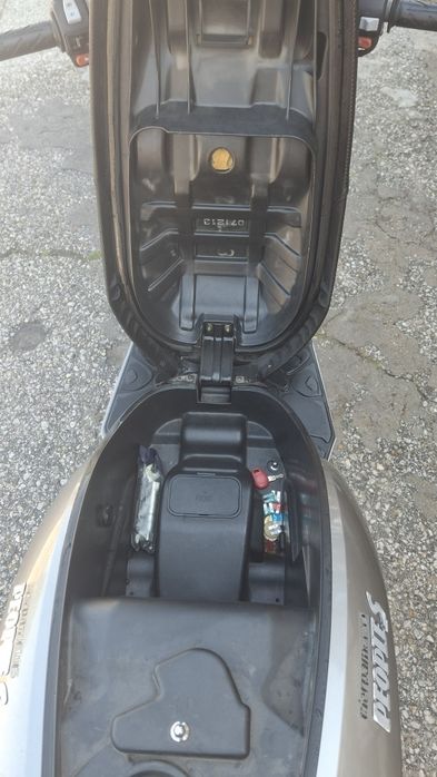Скутер Kymco people s
