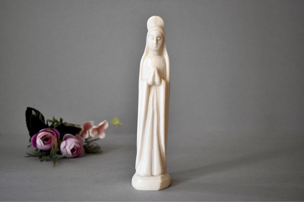 Стара фигура от Айворин - Дева Мария