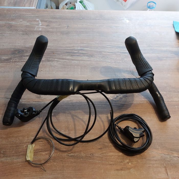 Gravel Команди GRX 2x11, спирачни механизми, гравел кормило