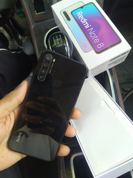 Redmi note 8  sotiladi xotira 64 Gb