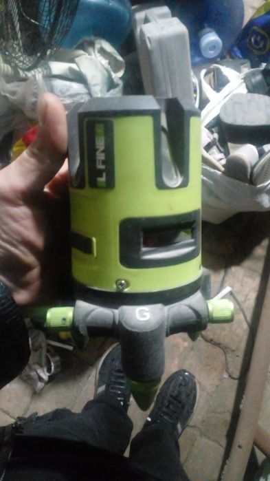 Продам практически новый лазерный уровень