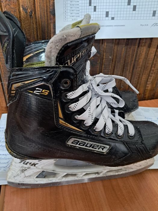 Продам коньки бауэр 2s